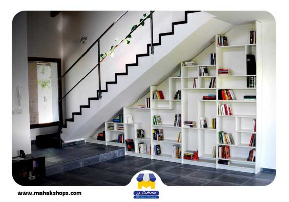نمونه طراحی قفسه کتاب زیر راه پله